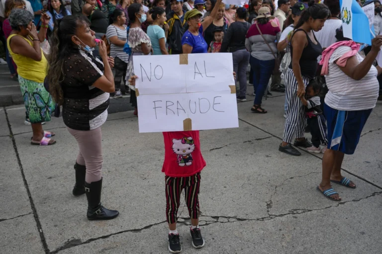 Protestos contra fraude eleitoral na Guatemala