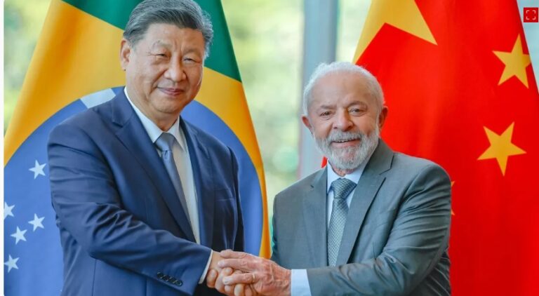 O presidente da China, Xi Jinping, e o presidente Luiz Inácio Lula da Silva (PT)